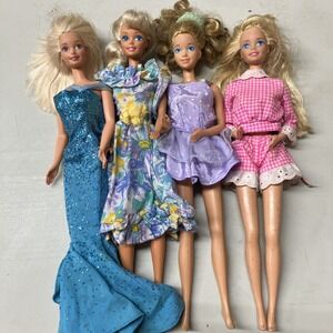 Vintage Mattel 1976 Barbie Dolls Lot Of 4